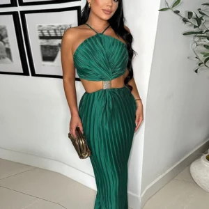 Sexy Green Prom Dress Off-Shoulder Satin Pleated Backless Maxi Gown