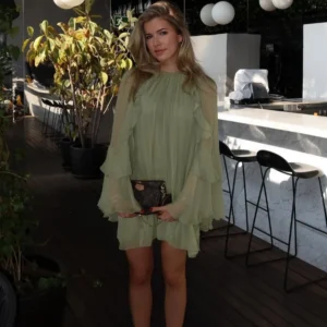 Chic Green Prom Dress O-Neck Ruffle Flare Sleeve Pleated Mini Dress