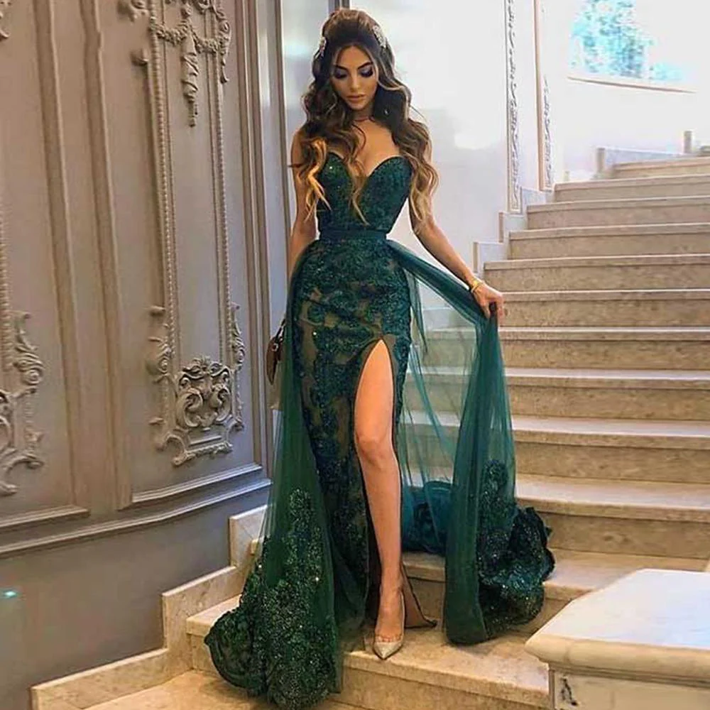 Is Green a Good Color to Wear to Prom